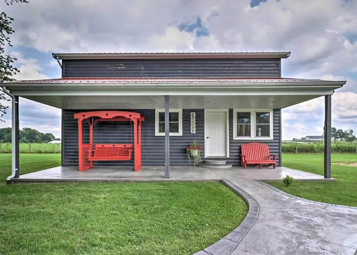 Cozy Haven Of Rest Home With Amish Country Views!