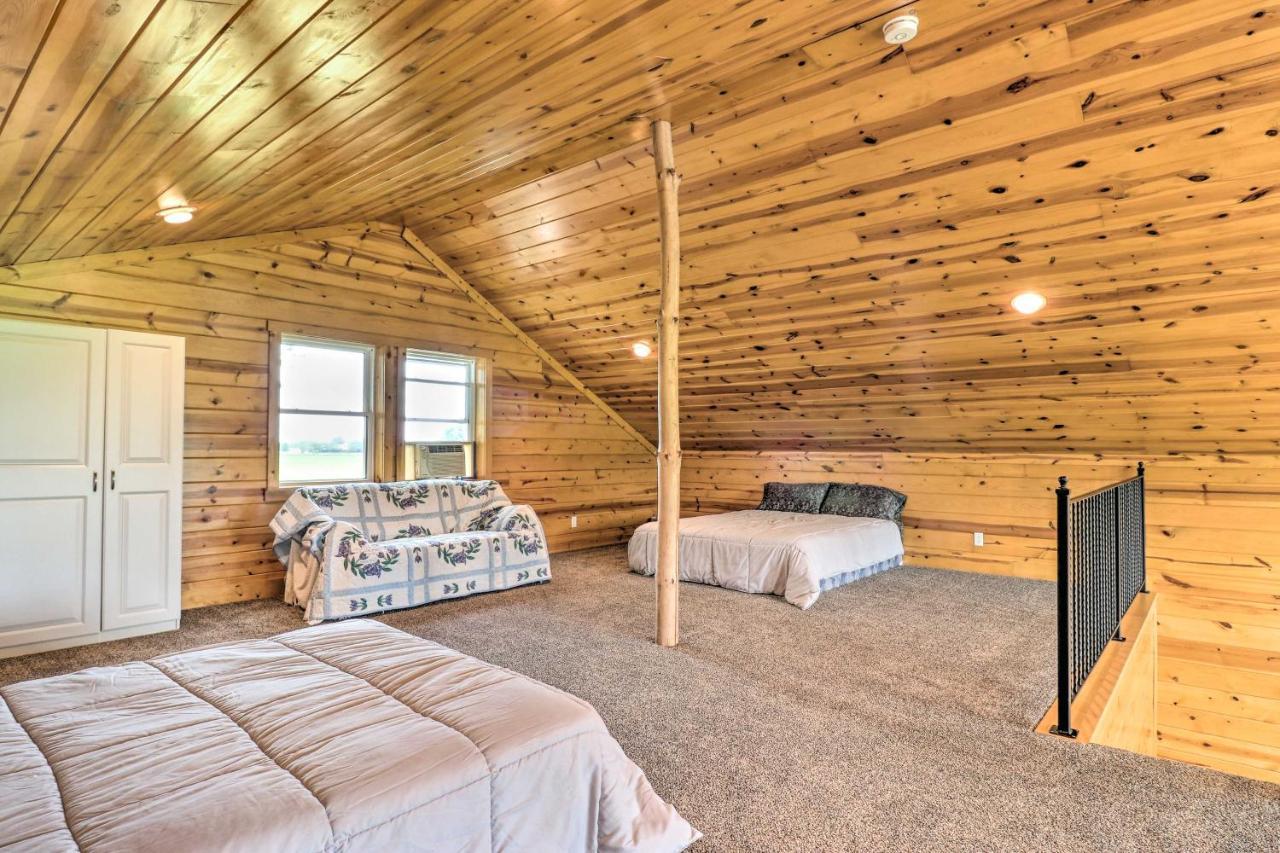 Cozy Haven Of Rest With Amish Country Views! *