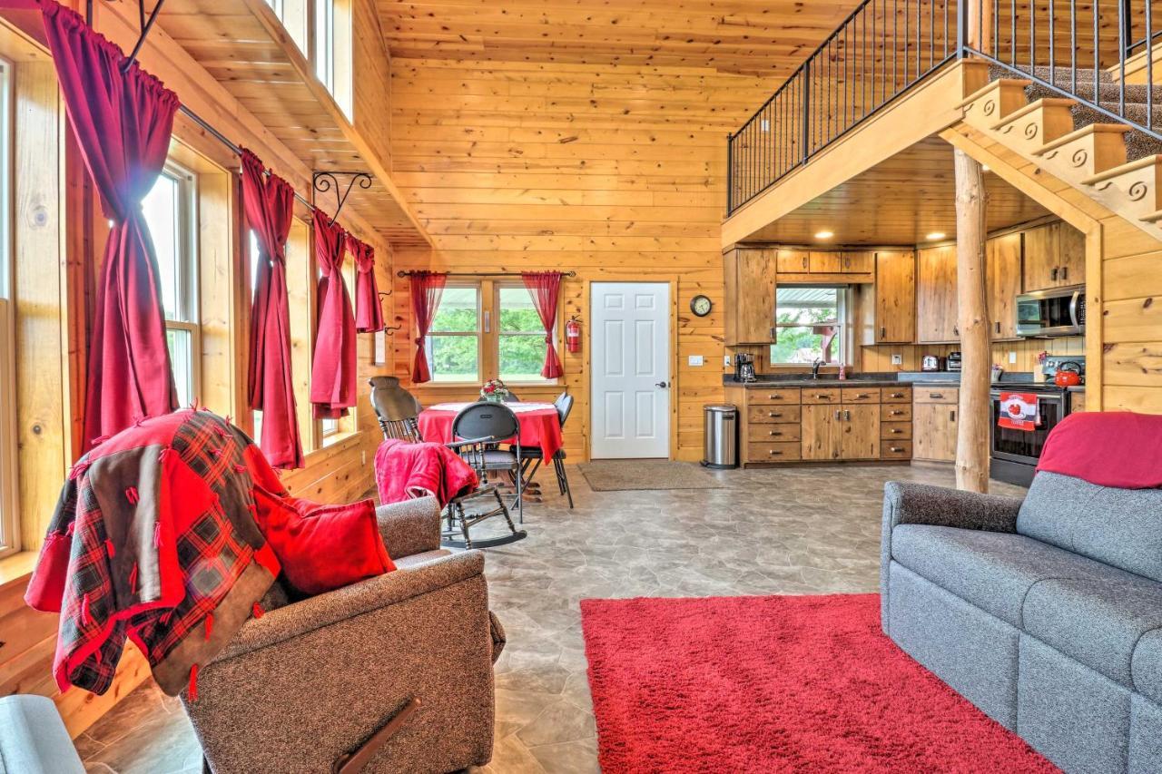 Cozy Haven Of Rest With Amish Country Views! Shipshewana